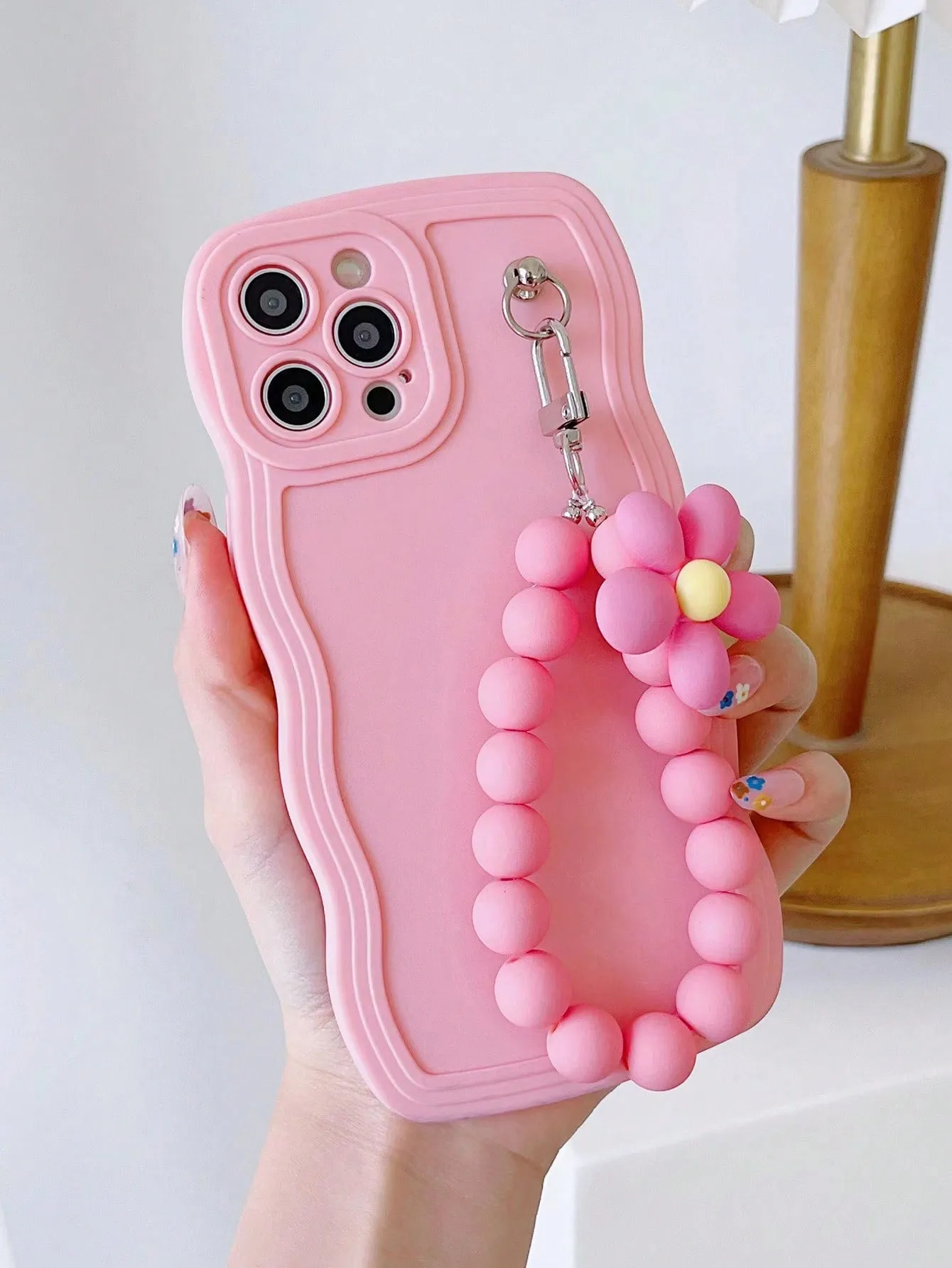 1pc Flower & Bead Decor Pink Phone Case & Lanyard