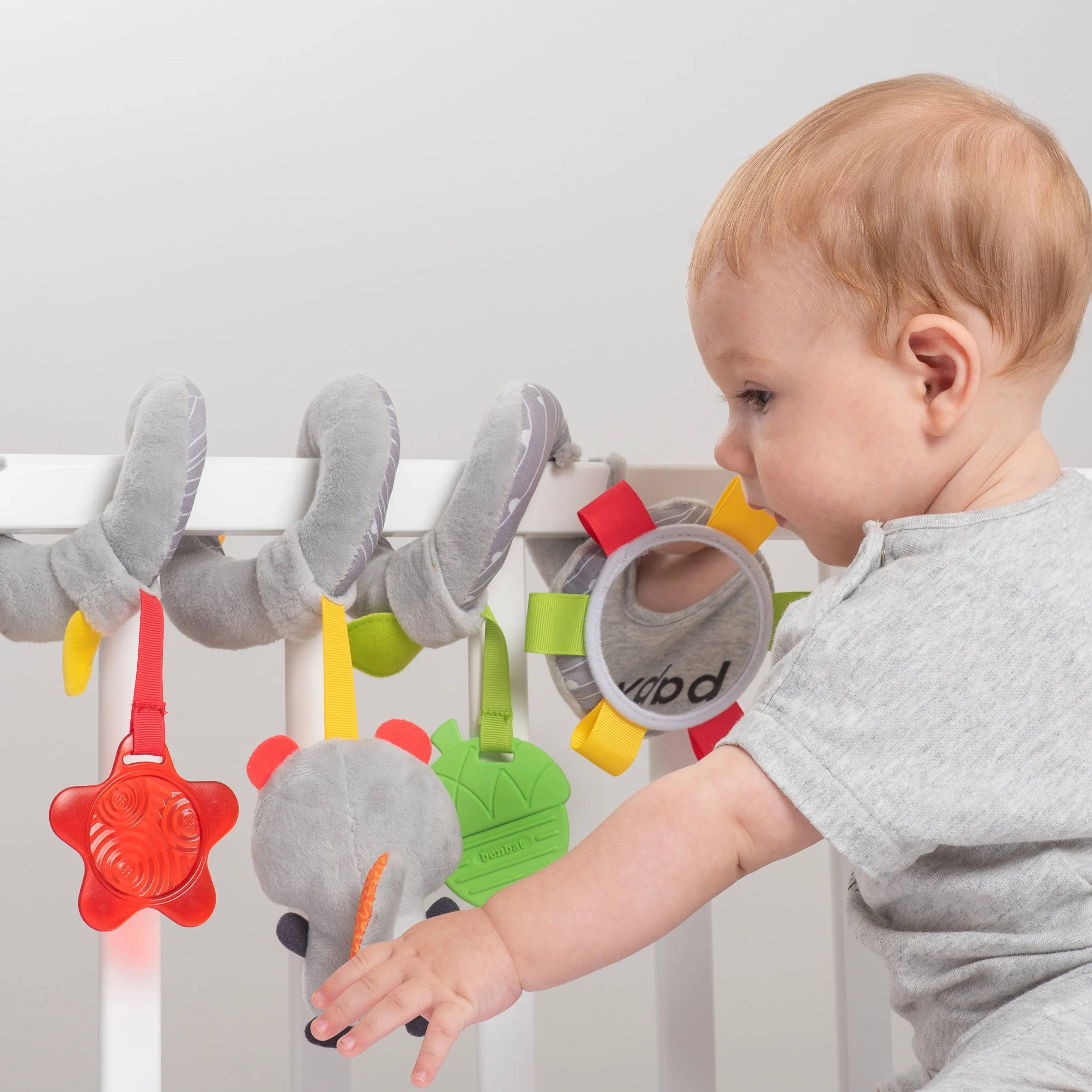 Benbat - Spiral Toy Crib Mobile