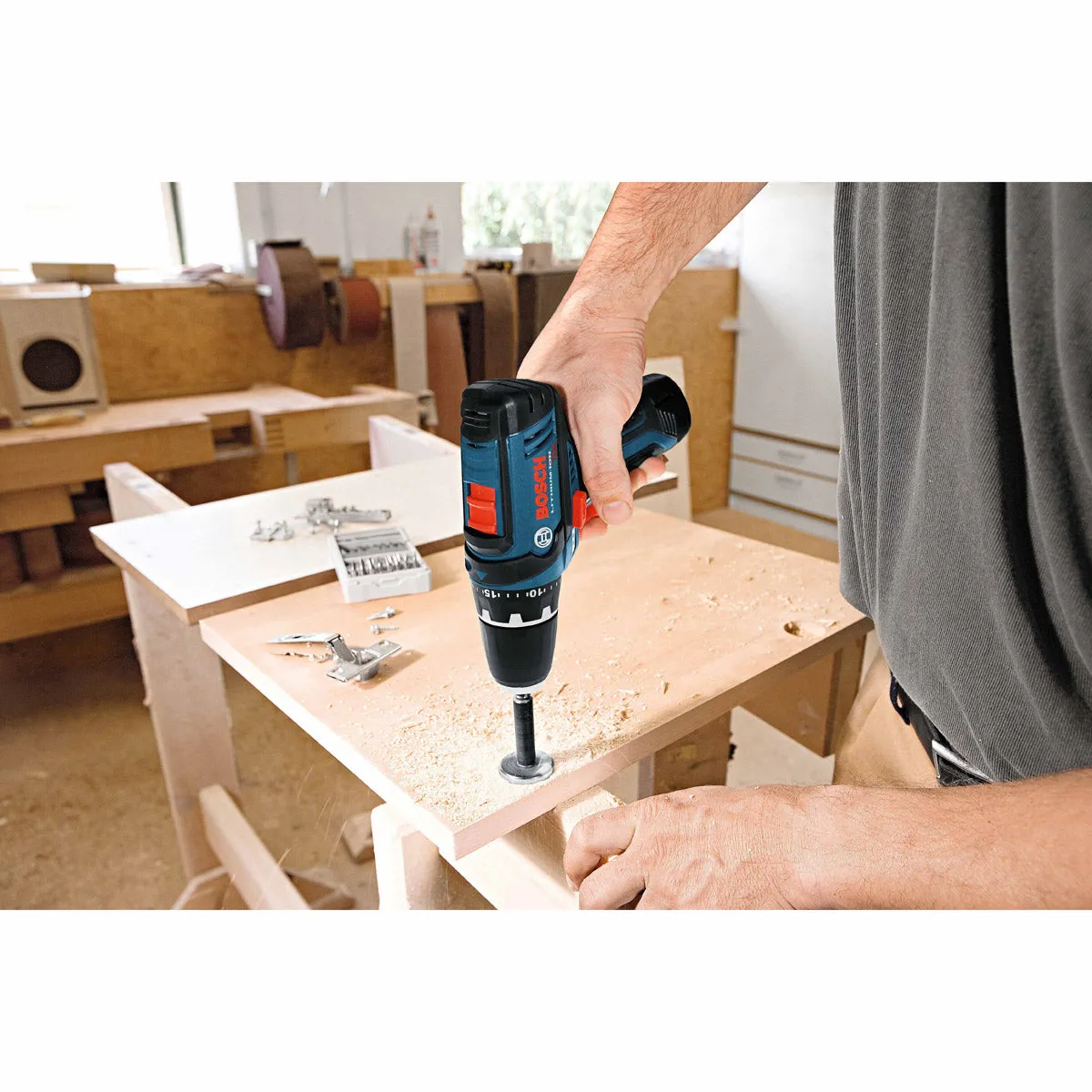 Bosch PS31-2A 12V Max Lithium Ion 2 Speed Drill-Driver 2 batteries