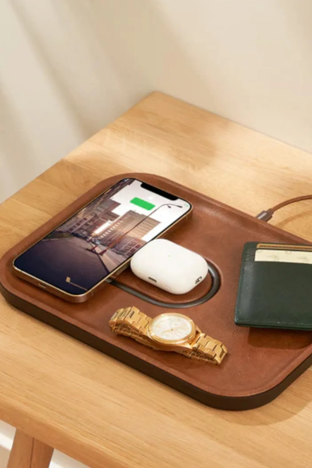 Courant Mag:3 Dual-Device Charging Tray in Leather