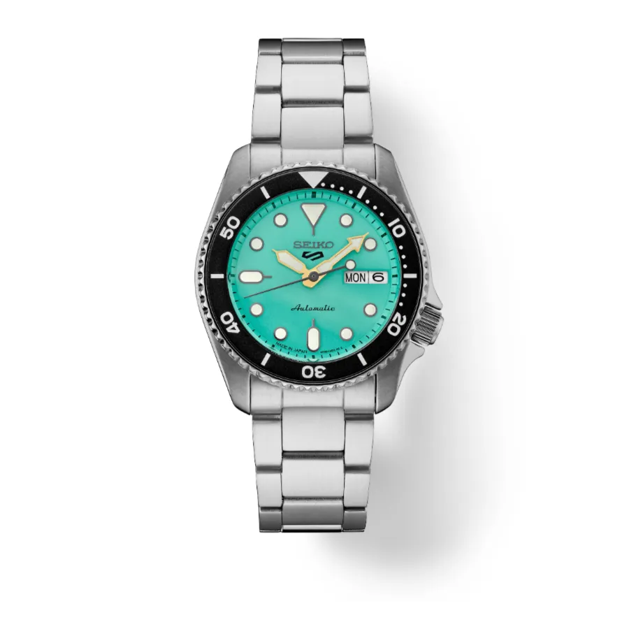 Seiko 5 Sports SRPK33 10 ATM Water Resistant 38.0mm Vibrant Green Dial Automatic Men's Watch