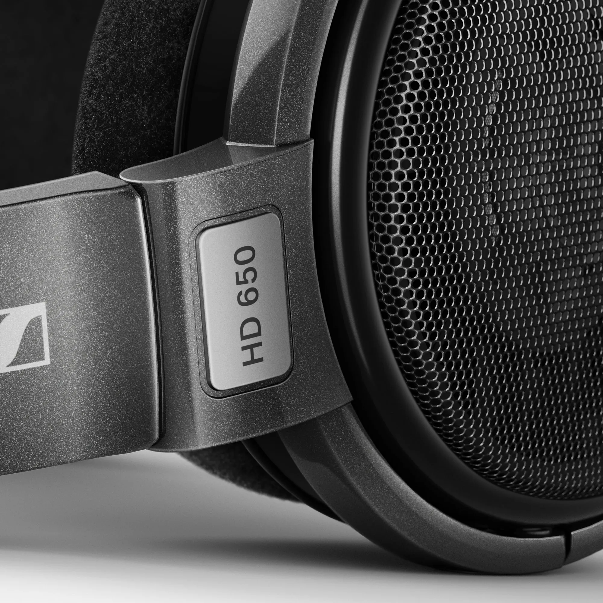 Sennheiser HD 650 | Open-Back Dynamic Headphones